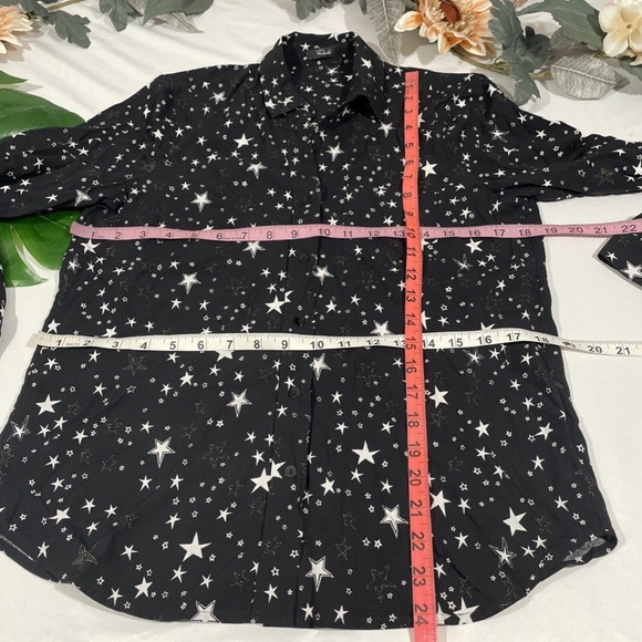 NEW Rails [ XS ] Noemi Star Button Down Long Sleeve Blouse‎ in Black Galaxy - Picture 4 of 16